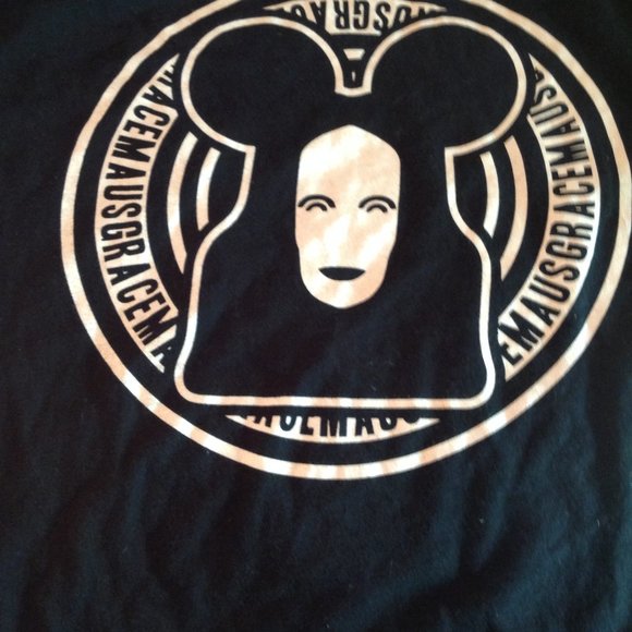 Christopher LEE SAUVE  T-Shirt NOS Grace Maus Coddington Collectible  pOP art - Picture 5 of 10